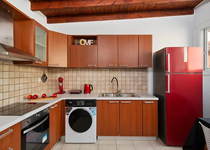 Maximos House