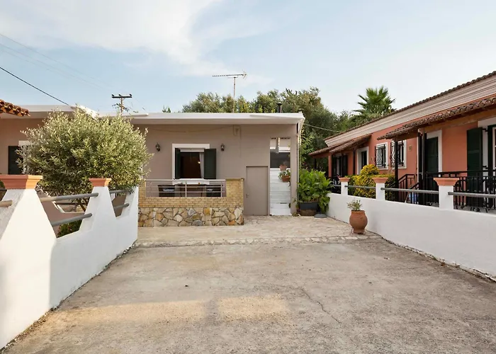 Maximos House *