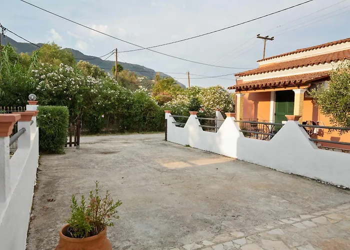 Maximos House Vakantiehuis Ýpsos