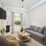 Maximos House Tatil Evi *