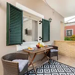 Maximos House
