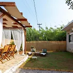 Maximos House * Ipsos